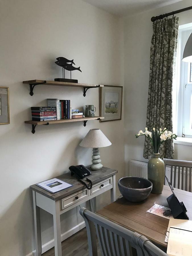 Old Vicarage Near Woolacombe 2 X Sleeps 4 And 1 X Sleeps 10 Дом отдыха Мортхо